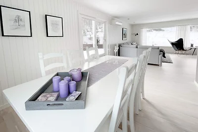 8 Personen Ferienhaus in Halsanaustan-By...