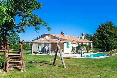 Villa a Gračišće con piscina