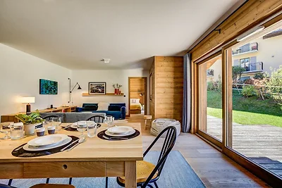 Apartment with Terrace &