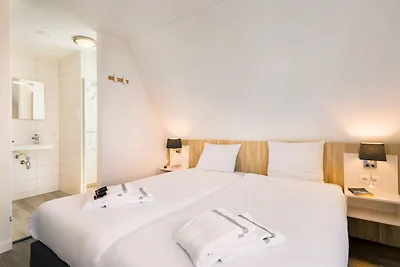 Stattliche Luxusvilla mit 3 Badezimmern, 1 km...