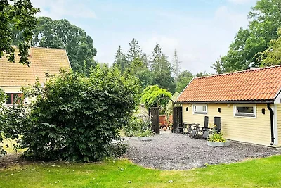 4 Personen Ferienhaus in FÄRLÖV-By Traum