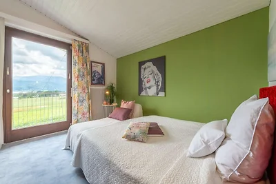 Bella casa vacanze ad Attersee con giardino