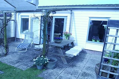 Holiday house in Warmenhuizen with 3 bedrooms