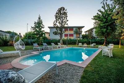 Villa in Lucca bij historische muren