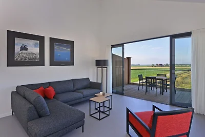 Apartment am Wasser mit Terrasse