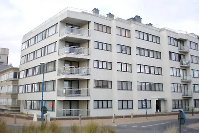 Appartamento d'angolo ben tenuto a Koksijde