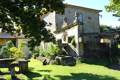 Grazioso cottage a Santa Comba con piscina