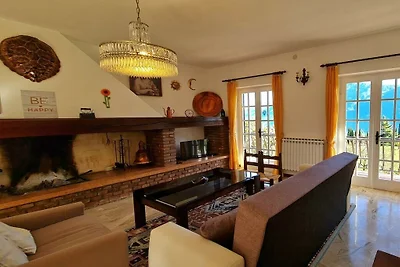 Appartement à Trémosine avec balcon et Wi-Fi