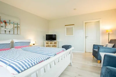 Apartament wakacyjny w Nebel z basenem