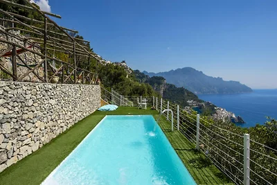 Villa in Amalfi mit Pool und Meerblick