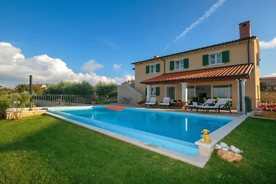 Villa in Porec mit Schwimmbecken