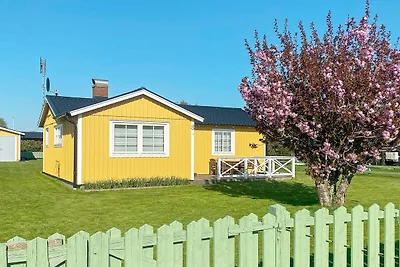 4 Personen Ferienhaus in Tvååker-By Traum