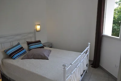 Spaziosa casa vacanze con piscina