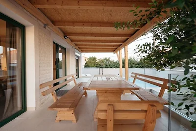 Villa in Privlaka mit Schwimmbecken