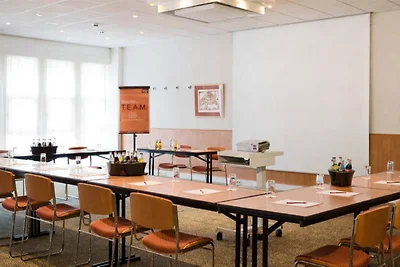Sunday Saarbrücken Süd Kamer met Fauteuil