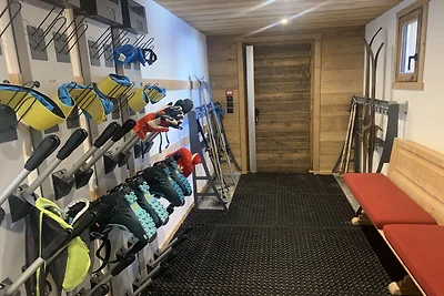 Prestigieus chalet met zwembad en sauna