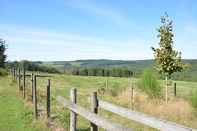 Luxuschalet in Bièvre in der Nähe des Waldes