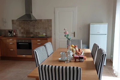 Piacevole appartamento con piscina