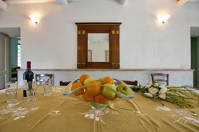 Villa a Sermugnano vicino al lago