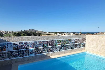 Penthouse mit privatem Pool in Strandnähe