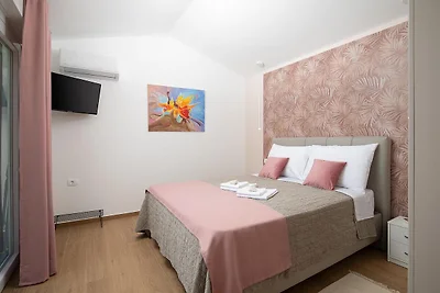Villa met privézwembad en zomerkeuken