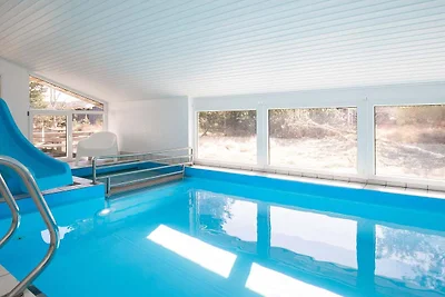 Luxuriöses Refugium mit Pool