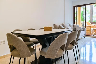 Wohnung in Estepona mit Zugang zum Strand