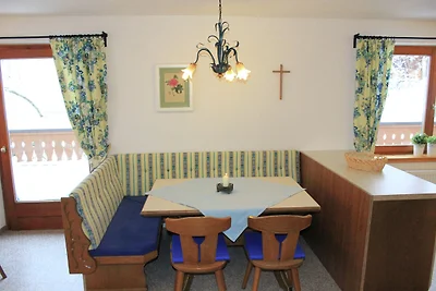 Geräumige Ferienwohnung in Kappl mit Terrasse