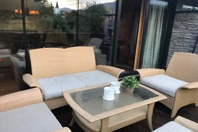 Moderne Wohnung mit Balkon und Zugang zur...