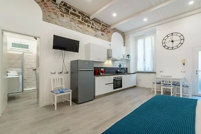 Modern Apartment in Via Carloni