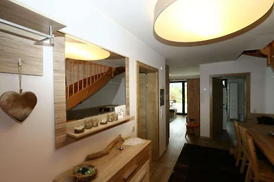 Chalet Alpenzauber mit beheiztem Pool, Inzell