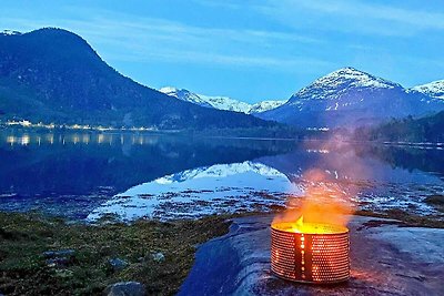 8 Personen Ferienhaus in Austefjorden