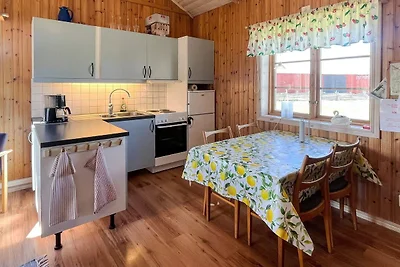 4 osob apartament w Mörlunda