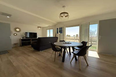 Apartment am Meer mit Balkon und Terrasse