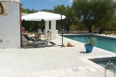 Villa d'epoca a Ostuni (Italia) con piscina