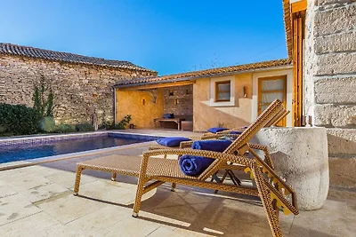Splendida villa con piscina privata a Ližnjan