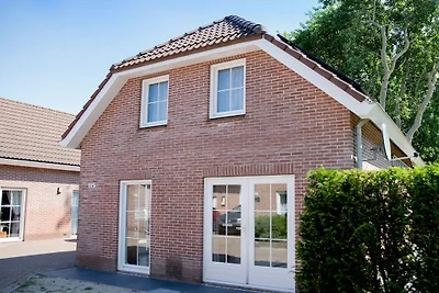 Holiday house in Ouddorp with Swimming Pool