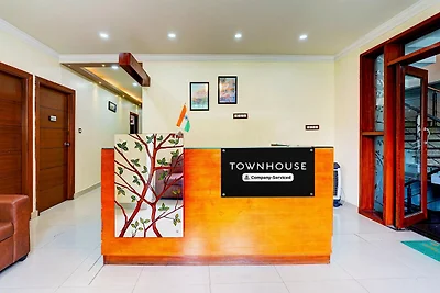 Super Townhouse MG Road