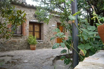 Moderna casa di campagna con piscina