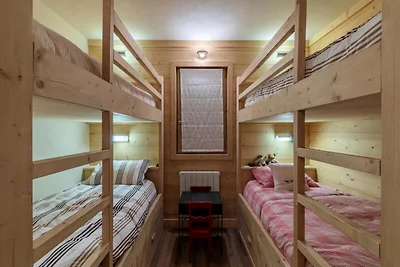 Schöne 6-Zimmer-Wohnung für 12 Personen im Wo...