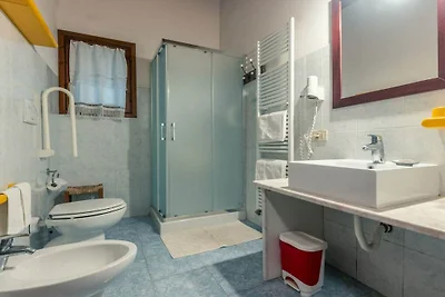 La Tinaia, Ginestra apart