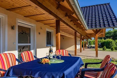 Ferienhaus in Bannemin mit Schwimmbecken