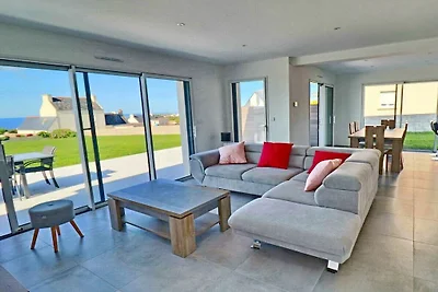 Ferienhaus in Plouhinec mit Terrasse