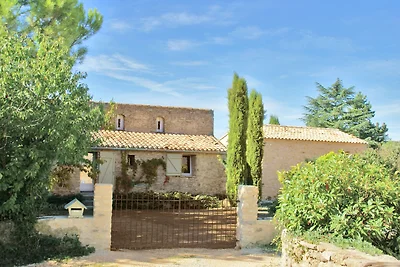 Wunderschöne Villa in Viens mit Swimmingpool