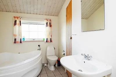 Moderne Oase in malerischem Lokken-By Traum