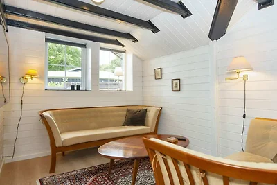 Verzaubertes Ferienhaus mit Whirlpool-By...