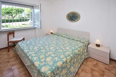 Appartamento a Ceriale con balcone/terrazzo-p...