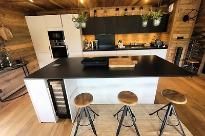 Chalet in Les Gets mit Whirlpool und Sauna