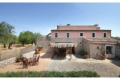 Traditionelles mallorquinisches Landhaus mit...