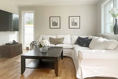 4 Personen Ferienhaus in BORGHOLM-By Traum